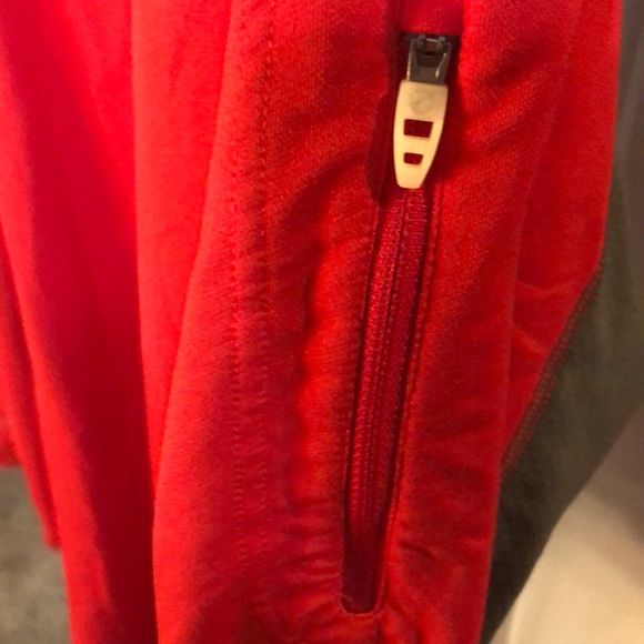Red and gray north face jacket - Picture 4 of 5